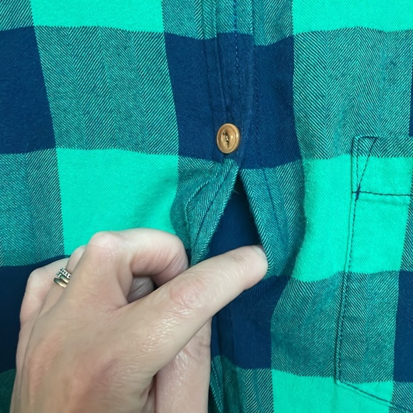 J. Crew size 6 Green and Navy Checker Plaid Casual Button Down Long Sleeve Shirt - Picture 4 of 8